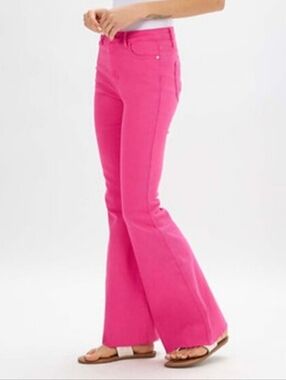 Judy Blue Hot Pink Garment Dyed Flare Jeans with Raw Hem size 11/30